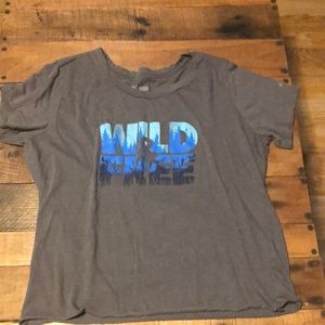 Columbia large Wild and Free shirt